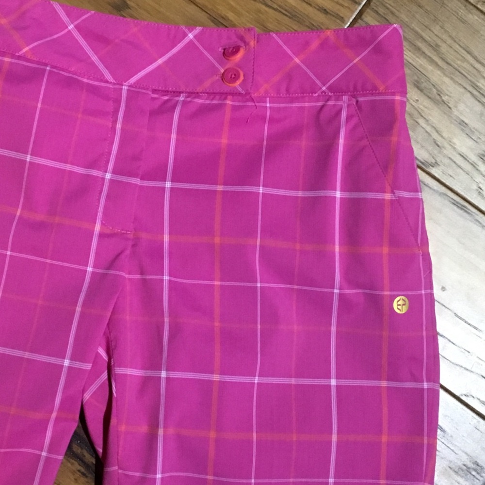 8️⃣ Golf Shorts